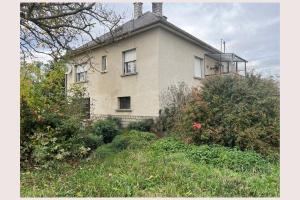 Két szintes, jó szerkezetű családi ház eladó Szombathely, Gyöngyösszőlős városrészen