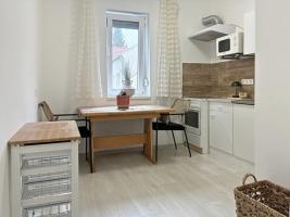 Belváros közeli, magasföldszinti, 49m2-es, tégla lakás eladó Szombathelyen